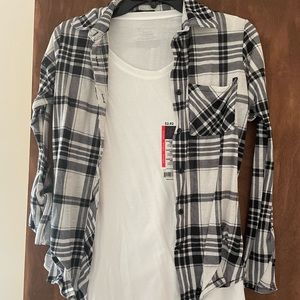 Bundle of new shirt + collared plaid